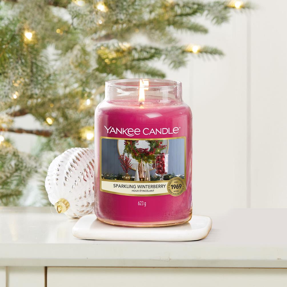 Yankee Candle Sparkling Winterberry Large Jar Extra Image 1